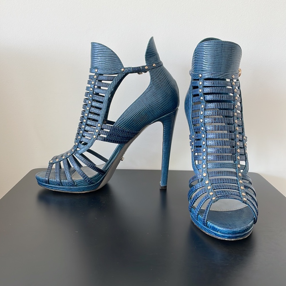 Like New Sergio Rossi Limited Edition Blue Lizard Caged Pumps With Studs Size 38